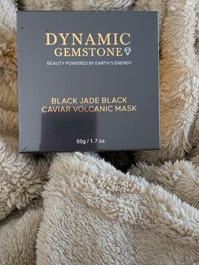 Dynamic Gemstone Black Jade Caviar Volcanic Mask